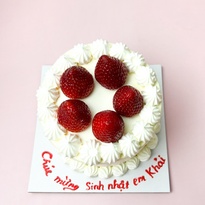Bánh Dâu Tây Kem Tươi