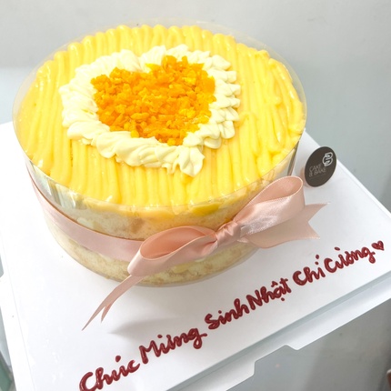 Bánh Bông Lan Trứng Muối hình trái tim