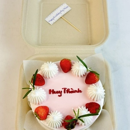 Bánh bento dâu tây