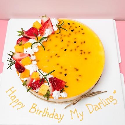 Bánh Mousse Chanh Leo Với Xoài Và Dâu Tây