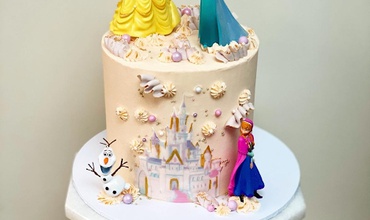 Những mẫu bánh sinh nhật công chúa ngọt ngào và dễ thương nhất dành cho bé gái