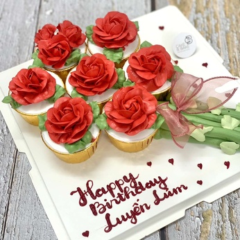 Set cupcake bó hoa