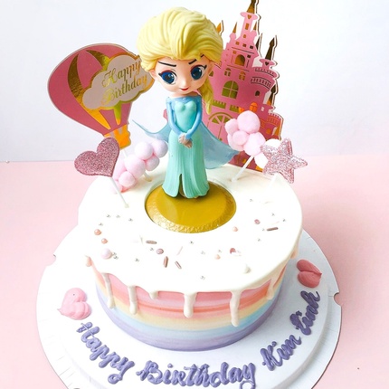 Bánh Elsa Cầu Vồng