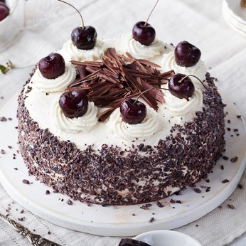 Bánh Black Forest Deluxe