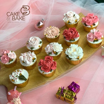 Set 12 cupcake rực rỡ