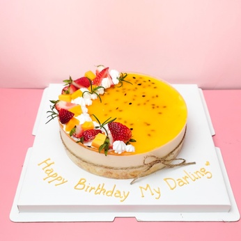 Bánh Mousse Chanh Leo Với Xoài Và Dâu Tây